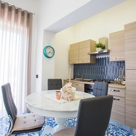 Palazzo De Gregorio Apartment Pompei サンタントーニオ・アバーテ エクステリア 写真