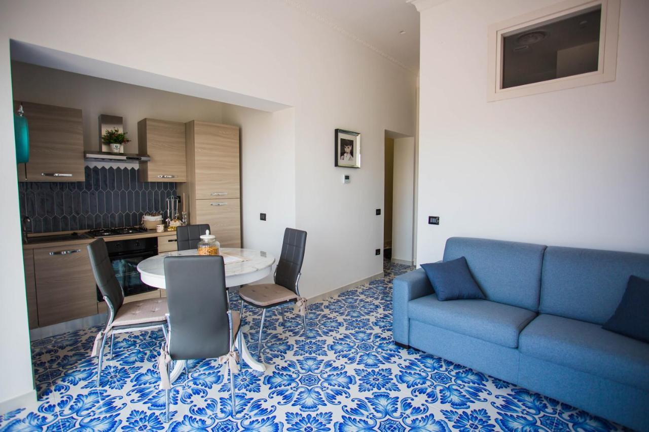 Palazzo De Gregorio Apartment Pompei サンタントーニオ・アバーテ エクステリア 写真
